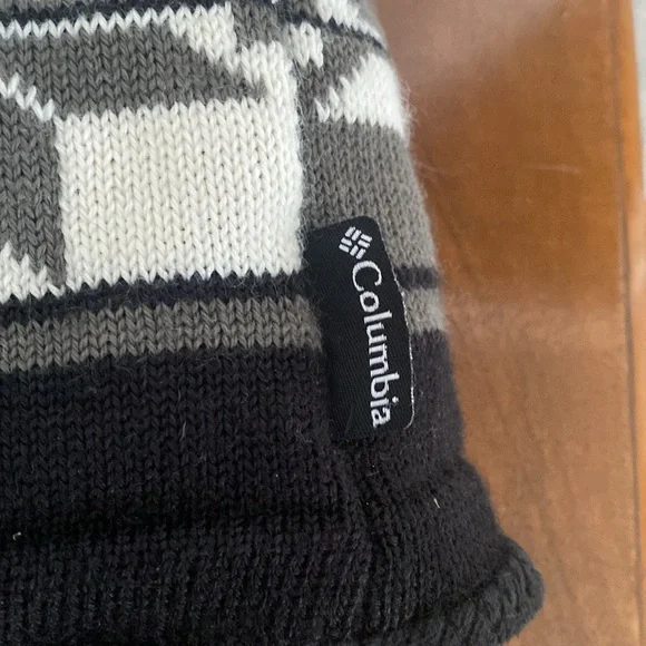 Vintage Ski hat. Adult. Made by Columbia - Picture 2 of 3